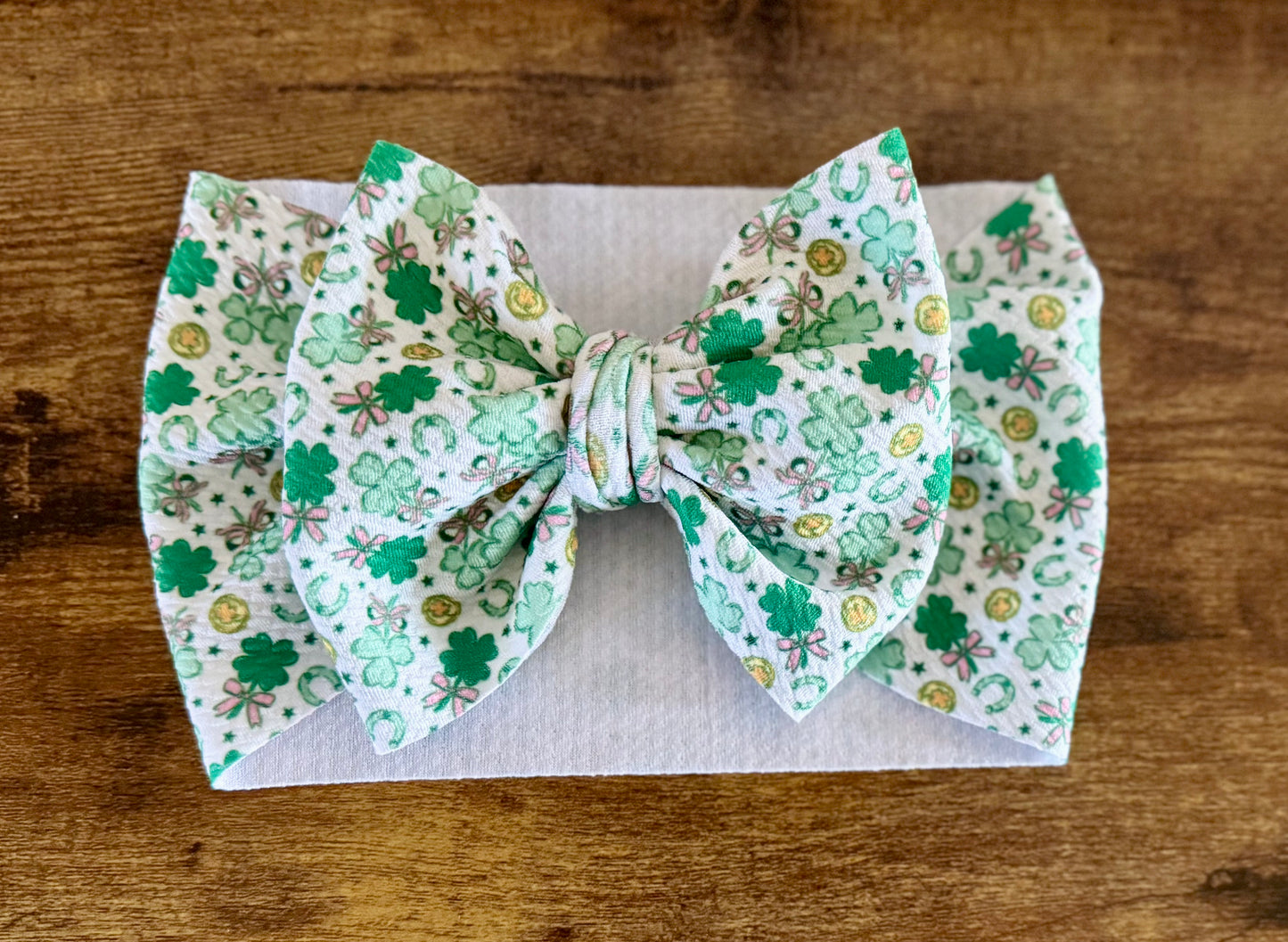 Lucky-Horseshoe Head Wrap