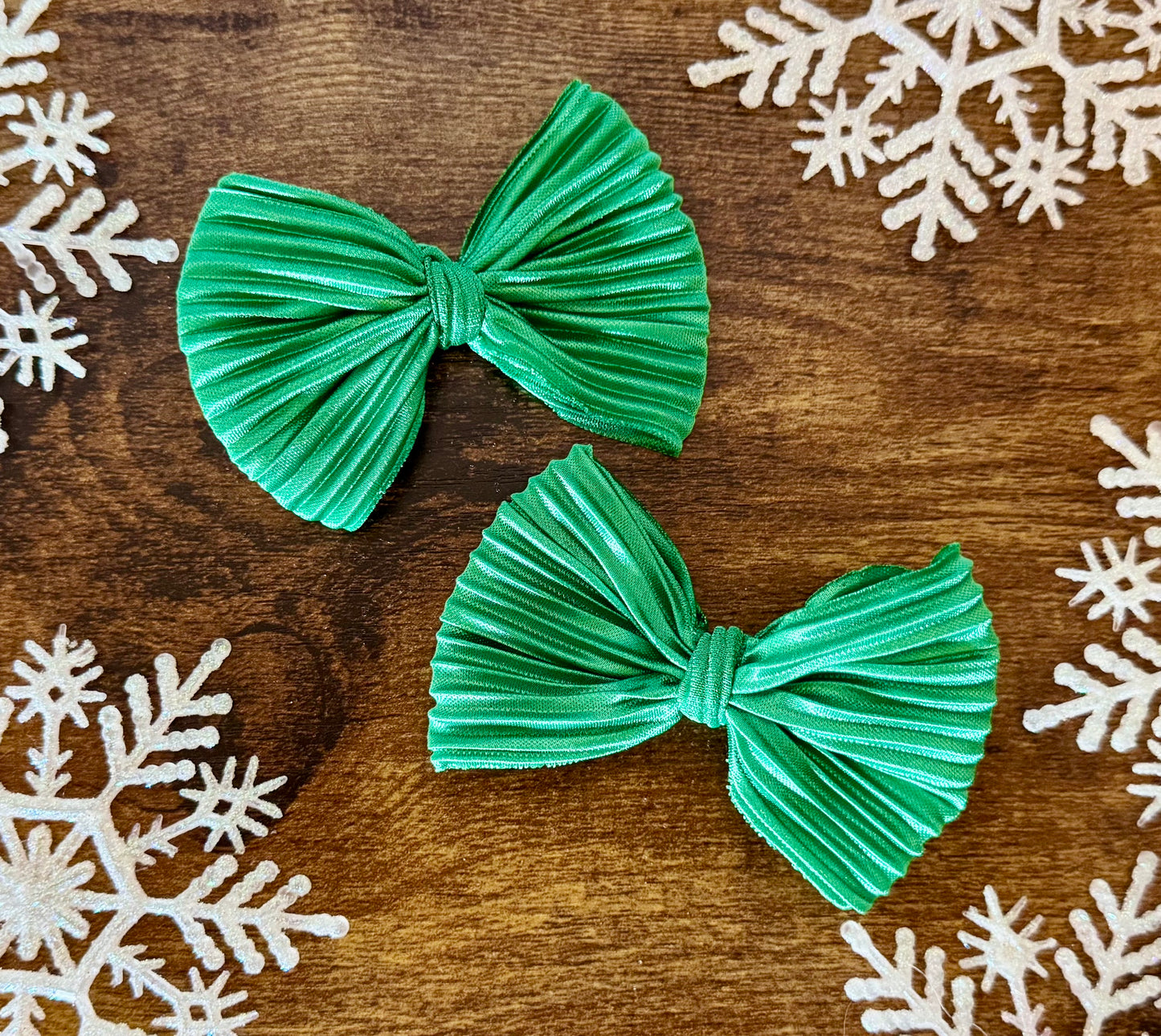 Pleated Green Dainty Set