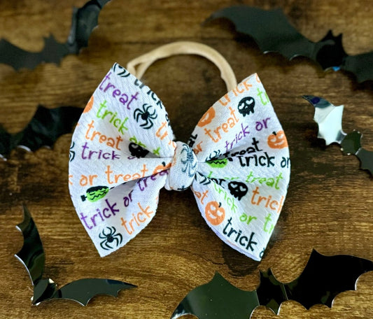 Trick - or - Treat Bow - EmZo Bowsbow