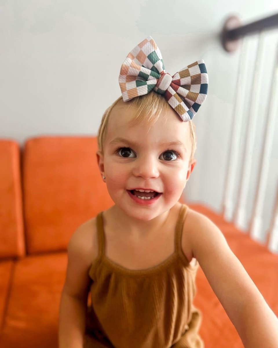 Autumn Vibes Bow - EmZo Bowsbow