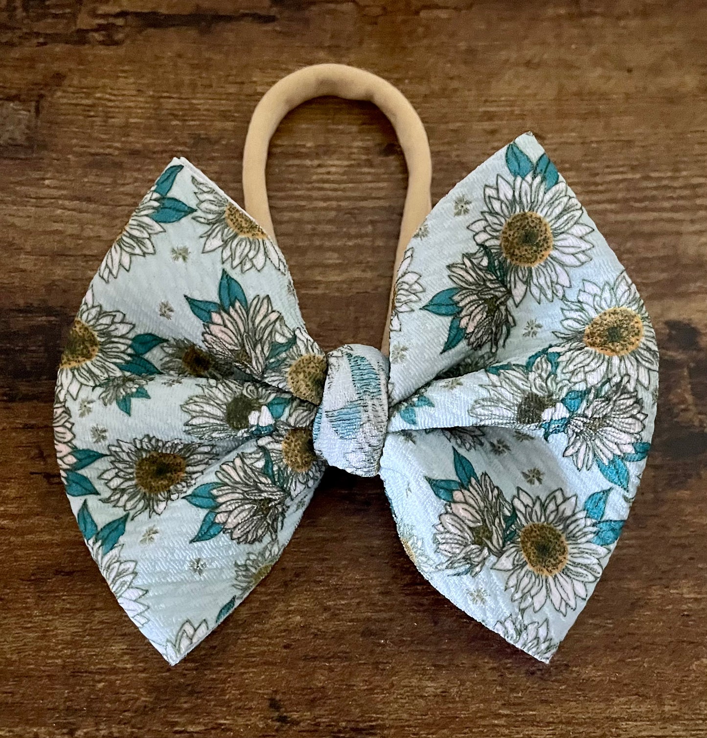 Boho Daisies Bow