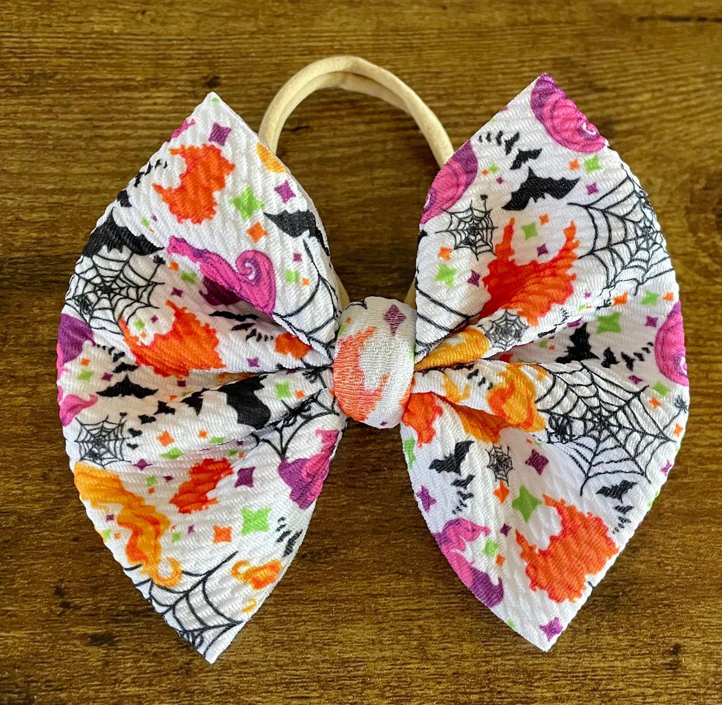Hocus Pocus Bats Big Bow
