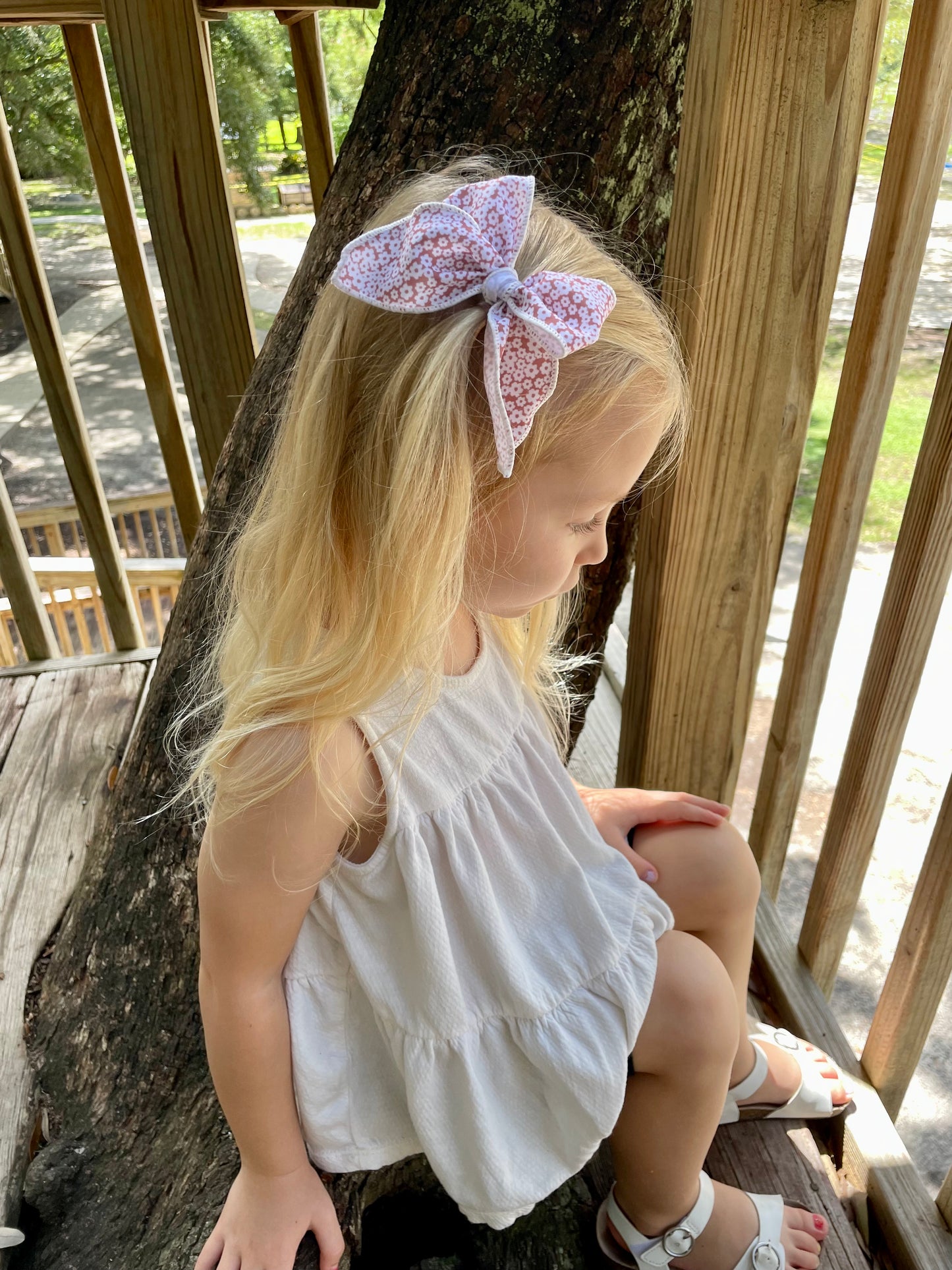 Neutral Flowers Sailor Bow
