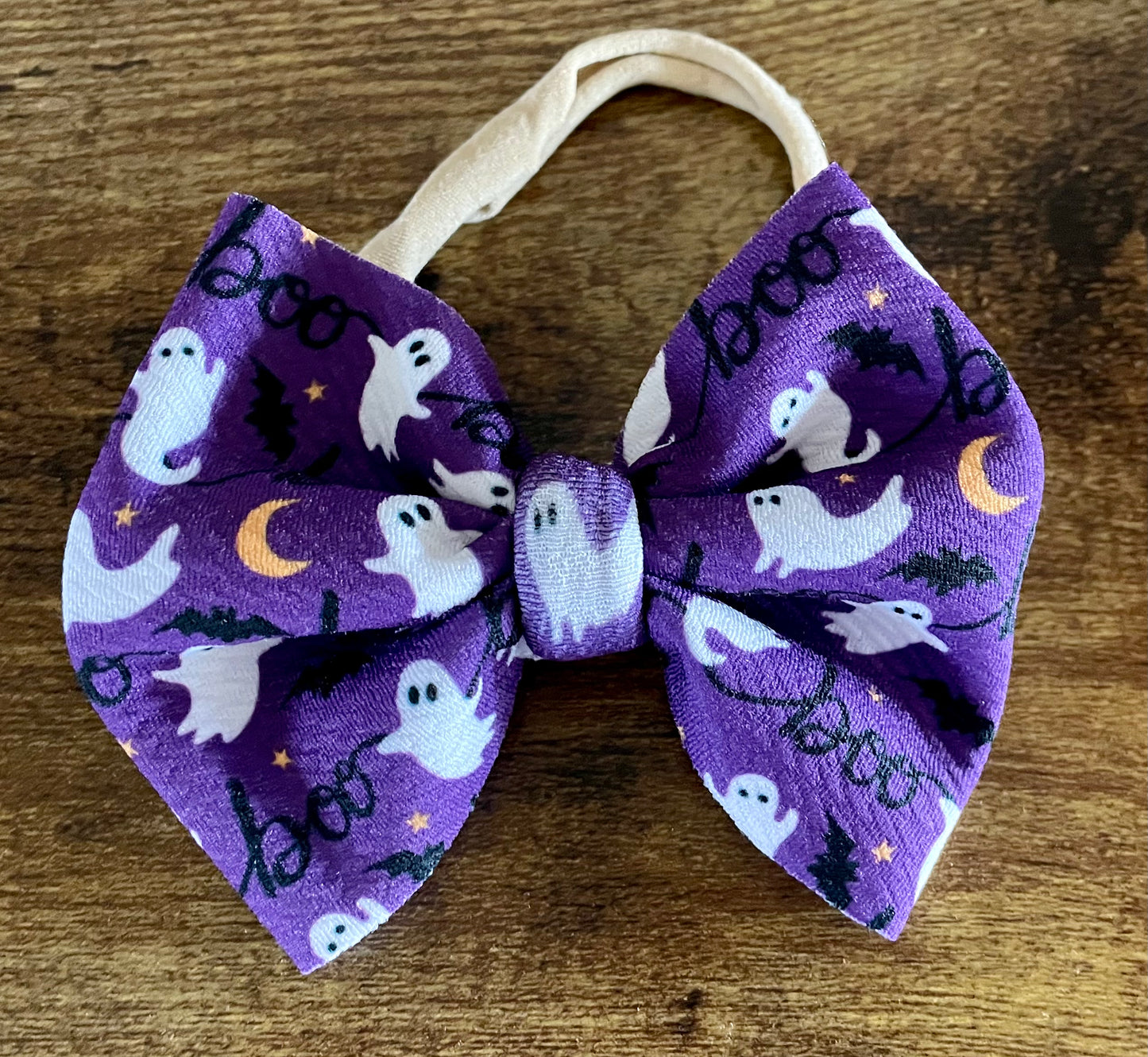 Boo! Bow