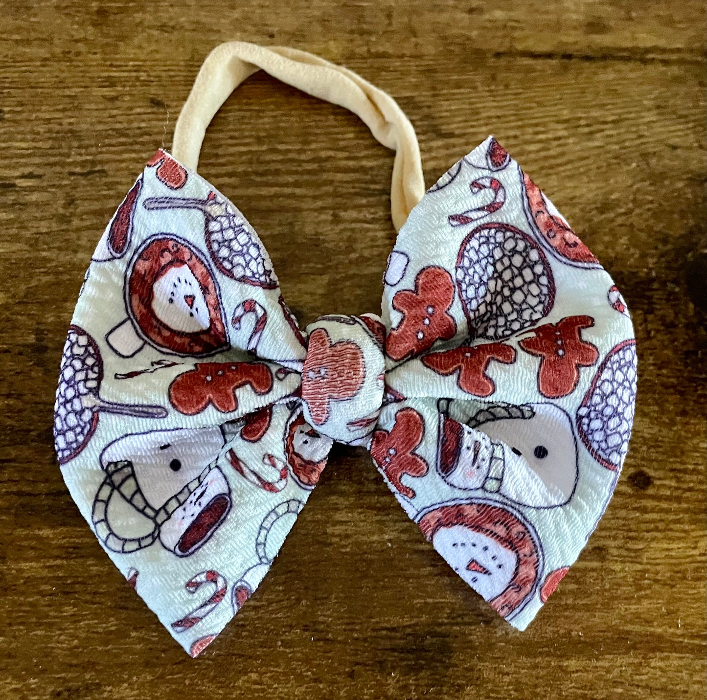 Hot Cocoa Bow