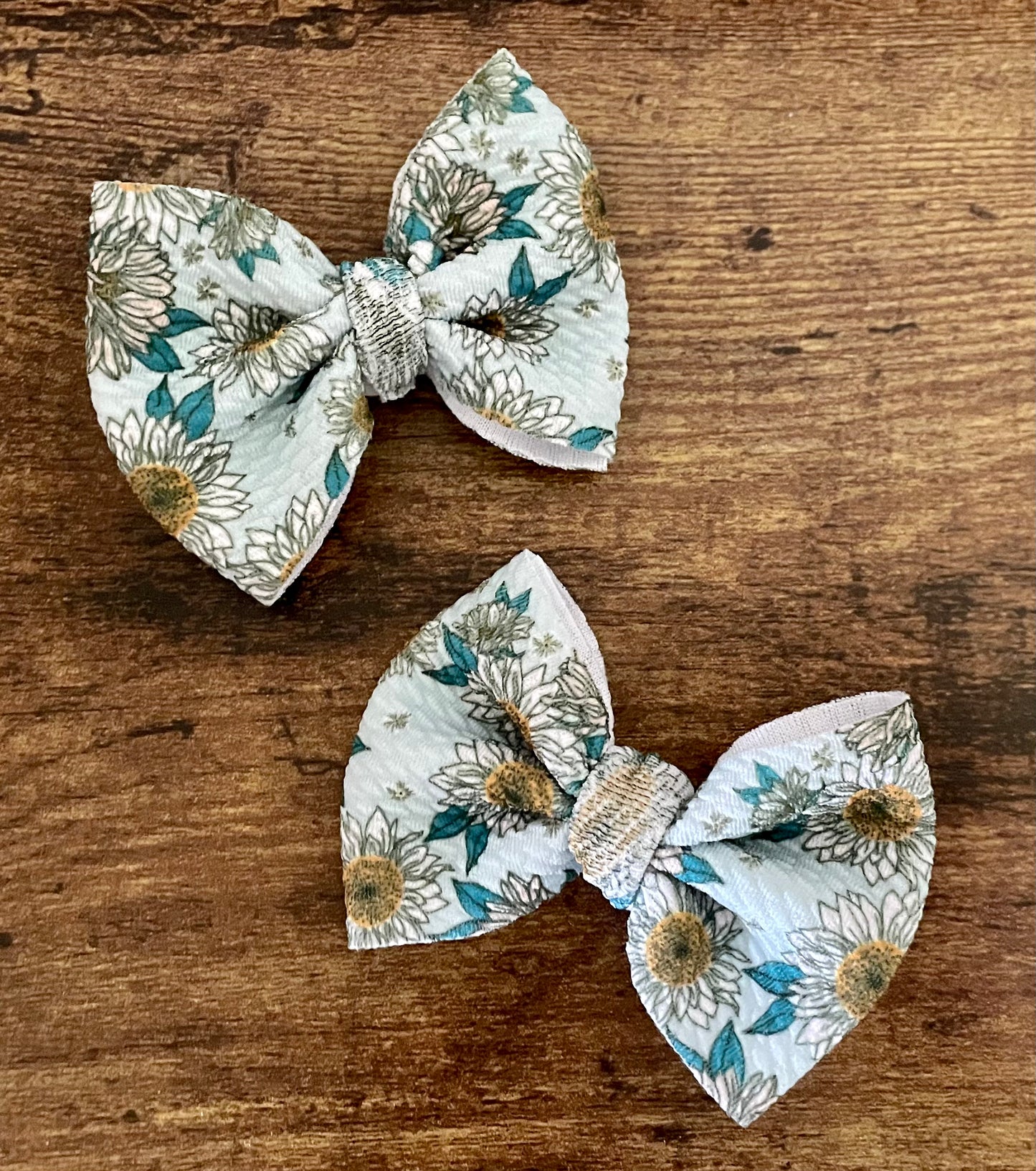 Boho Daisies Dainty Set