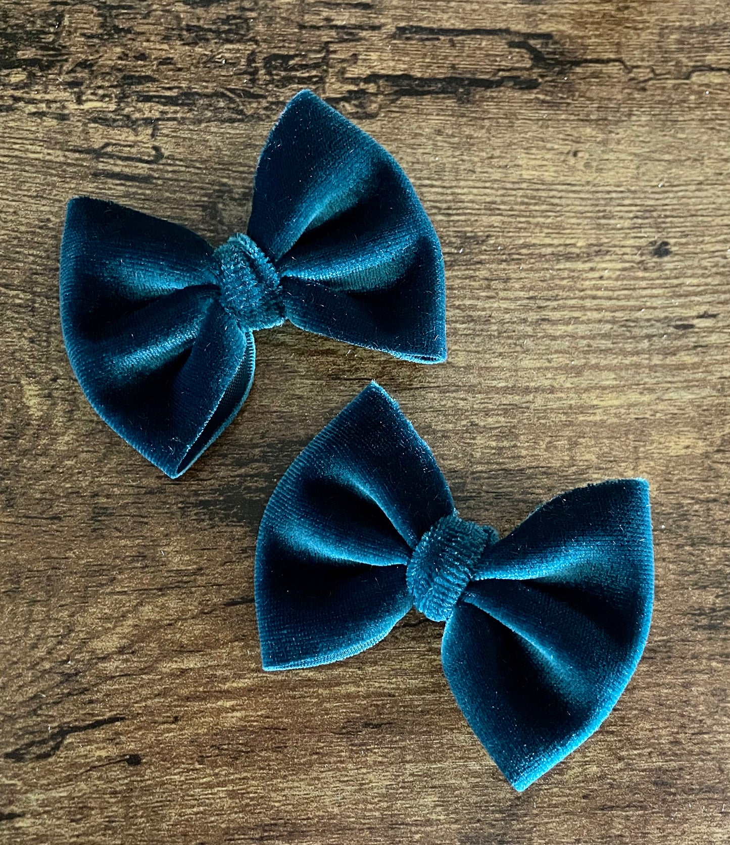 Teal Velvet Dainty Set