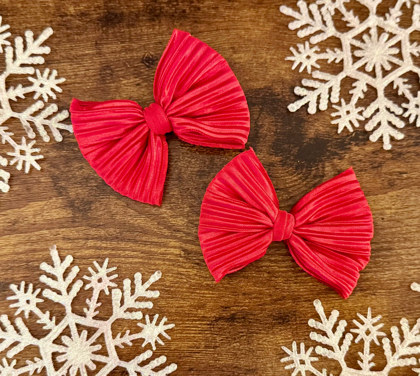 Pleated Red Dainty Set