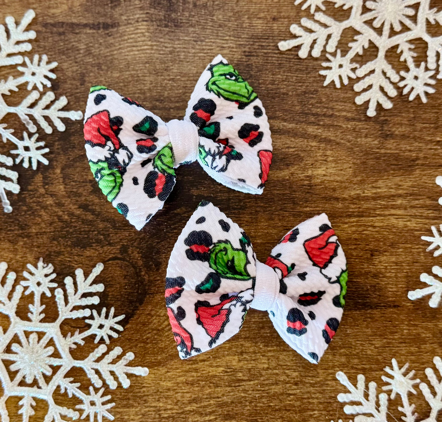 Wild Grinch Dainty Set