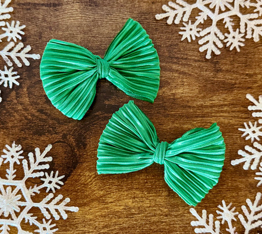 Pleated Green Dainty Set