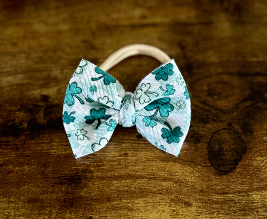 Checkered Shamrocks Newborn Bow