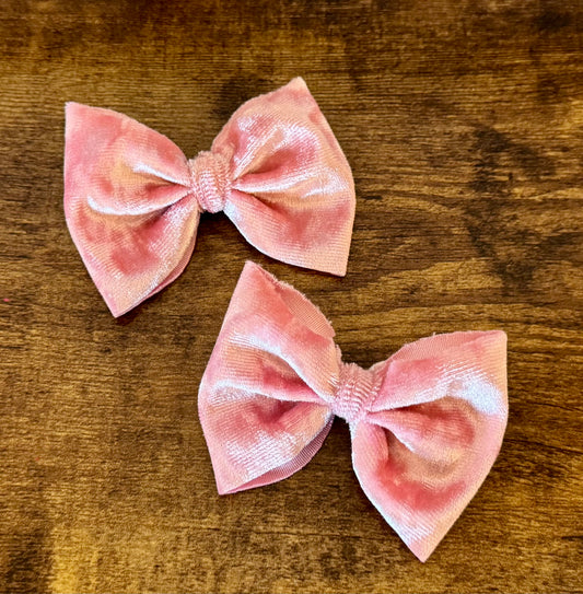 Crushed Pink Velvet Dainty Set