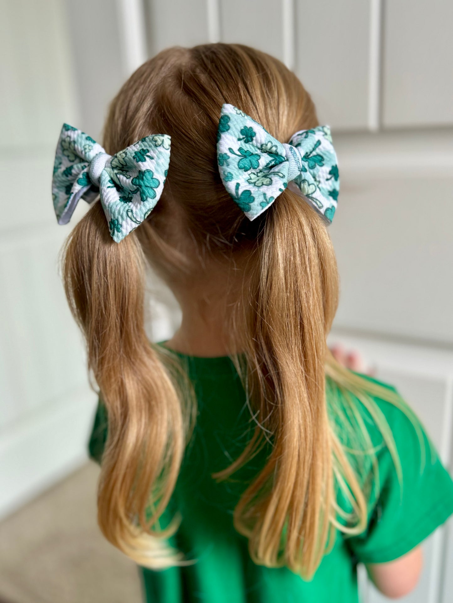Checkered Shamrocks Dainty Set