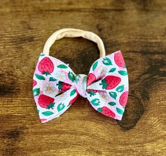 Checkered Strawberries Newborn Bow - EmZo Bowsnewborn bow