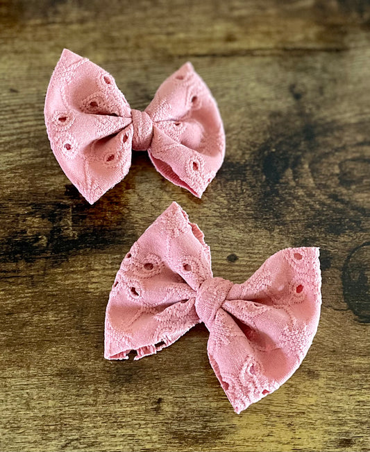 Rose Eyelet Dainty Set