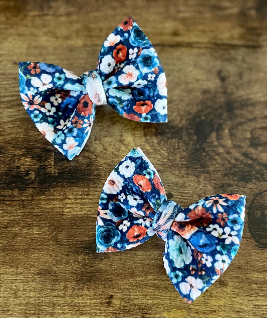 Moonlit Floral Dainty Set