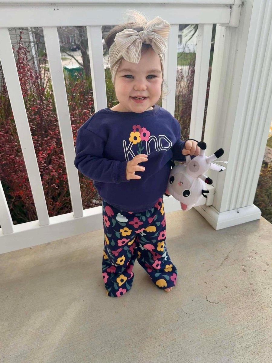 Pleated Cream Head Wrap - EmZo BowsHead wrap