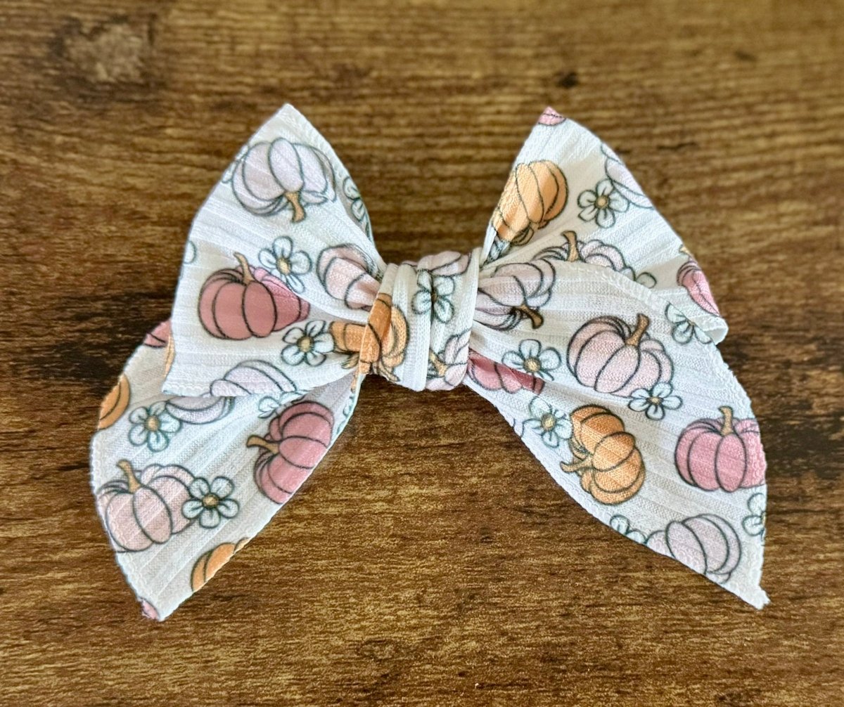 Pumpkin Sailor Bow - EmZo BowsSailor bow