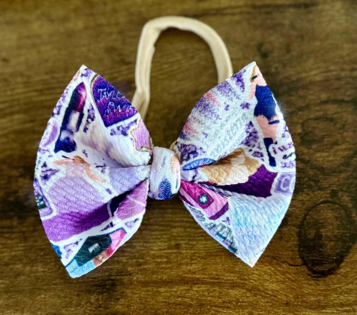 Swiftie Bow - EmZo Bowsbow