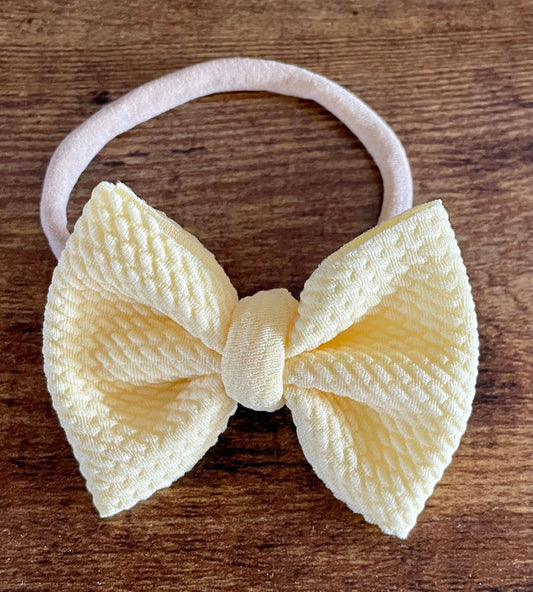 Banana Newborn Bow - EmZo Bowsnewborn bow