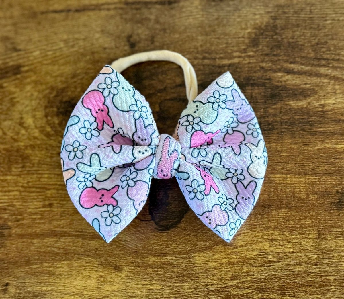Daisy Peeps Bow - EmZo Bowsbow
