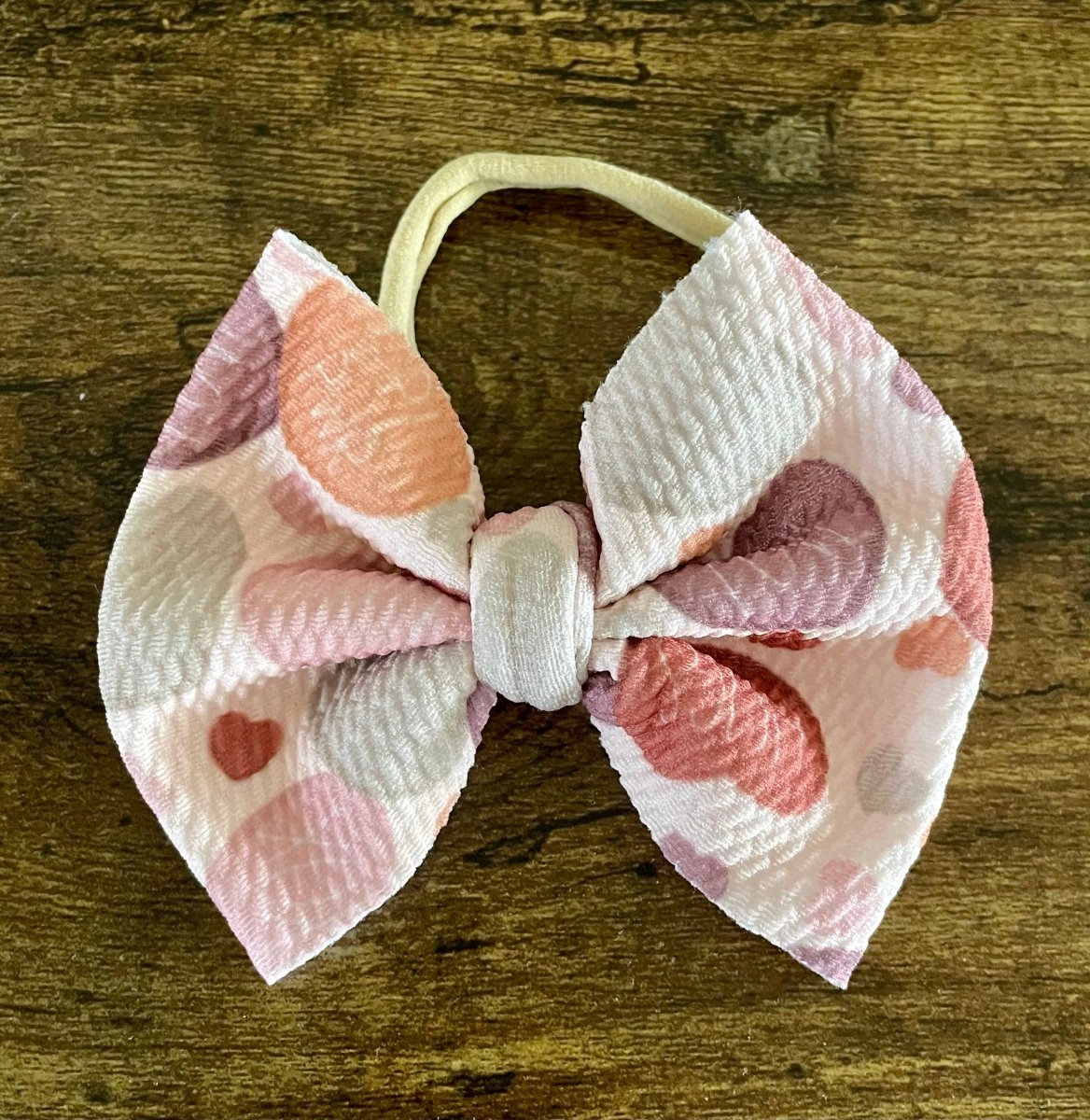 Full of Love Bow - EmZo Bowsbow