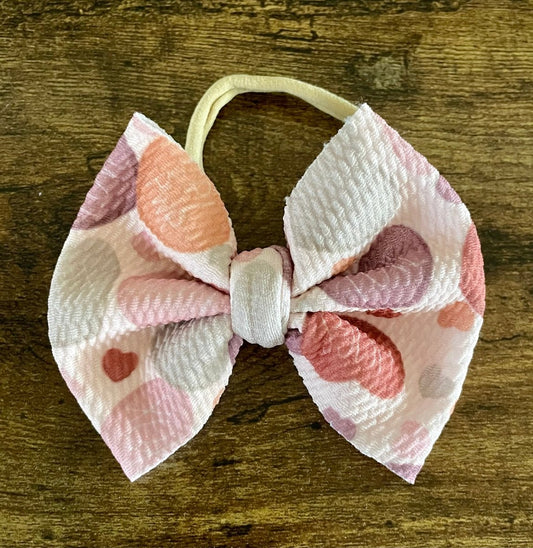 Full of Love Bow - EmZo Bowsbow