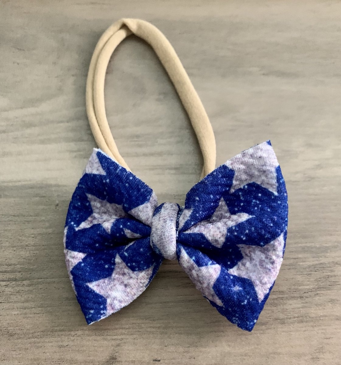 Glitter Stars Newborn Bow - EmZo Bowsnewborn bow