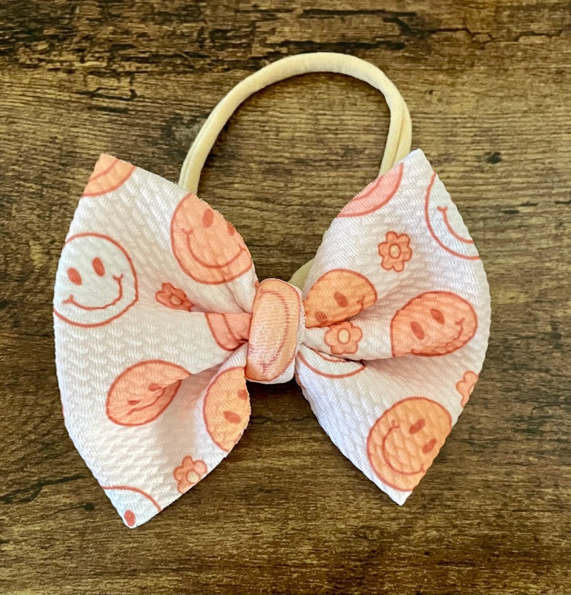 Happy Daze Bow - EmZo Bowsbow