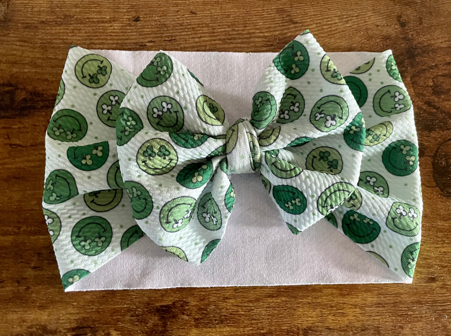 Shamrock Eyes Head Wrap