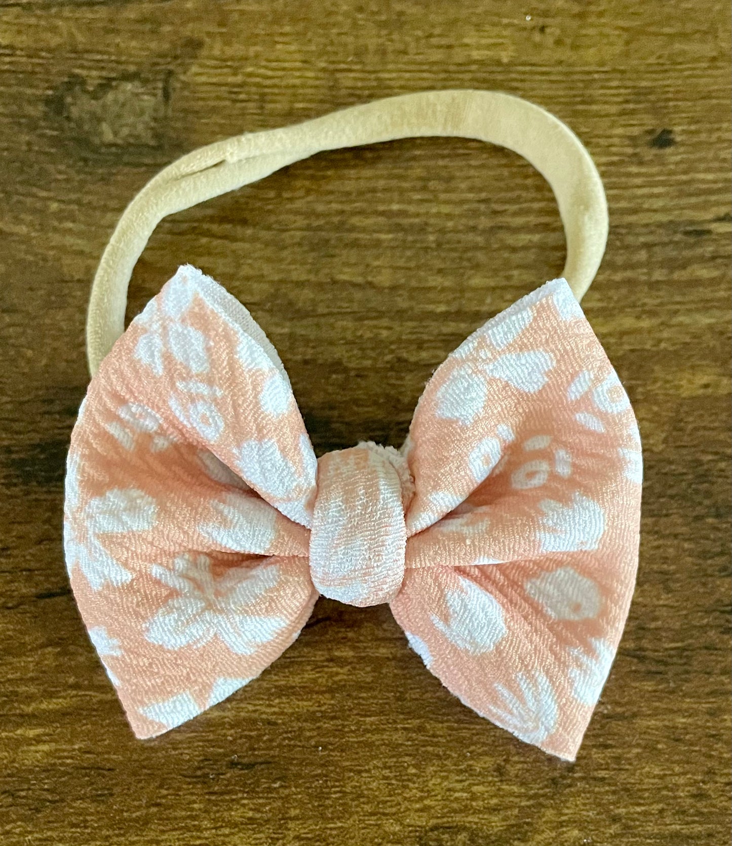 Peach Meadow Newborn Bow