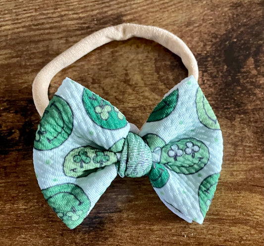 Shamrock Eyes Newborn Bow