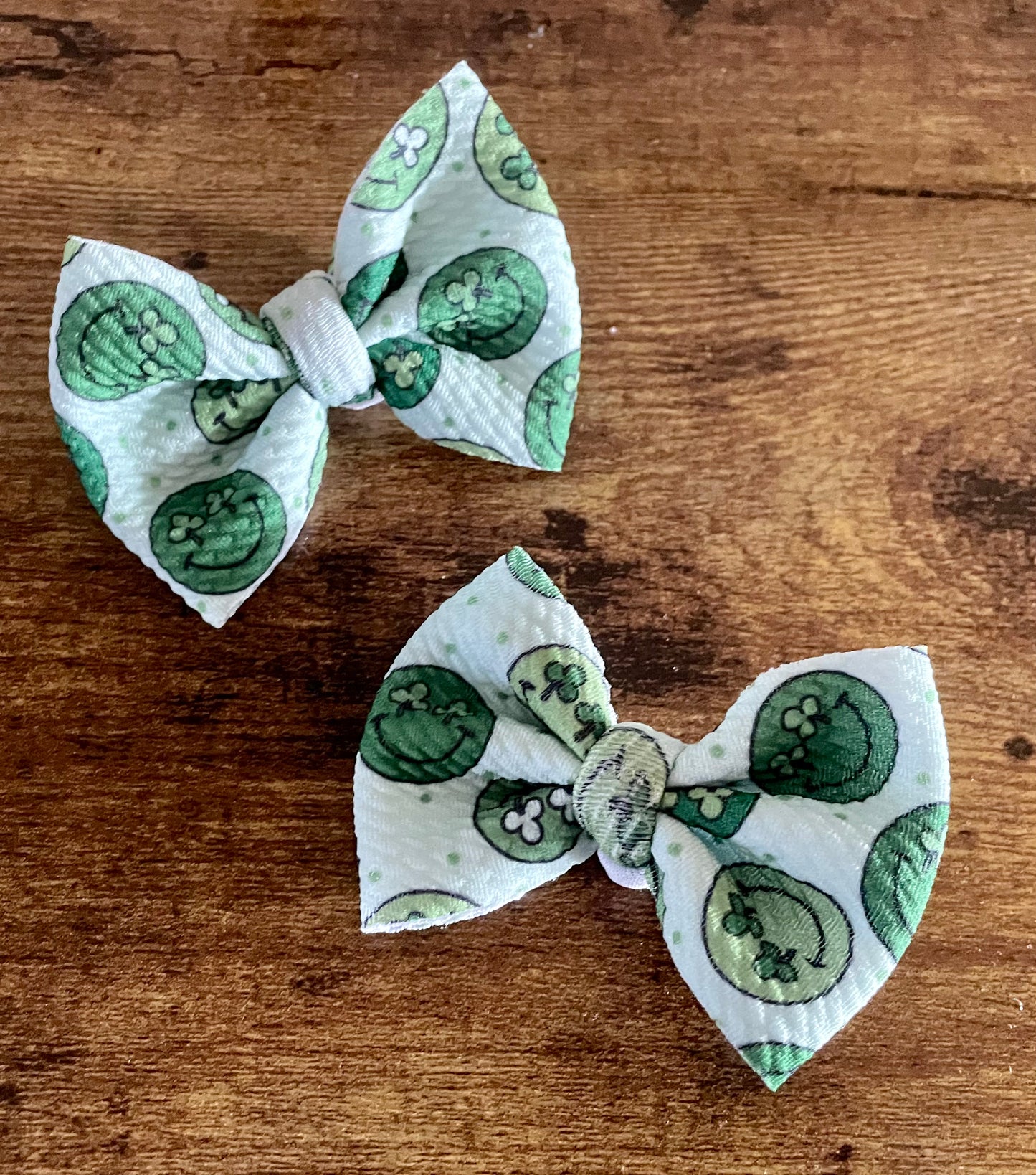 Shamrock Eyes Dainty Set