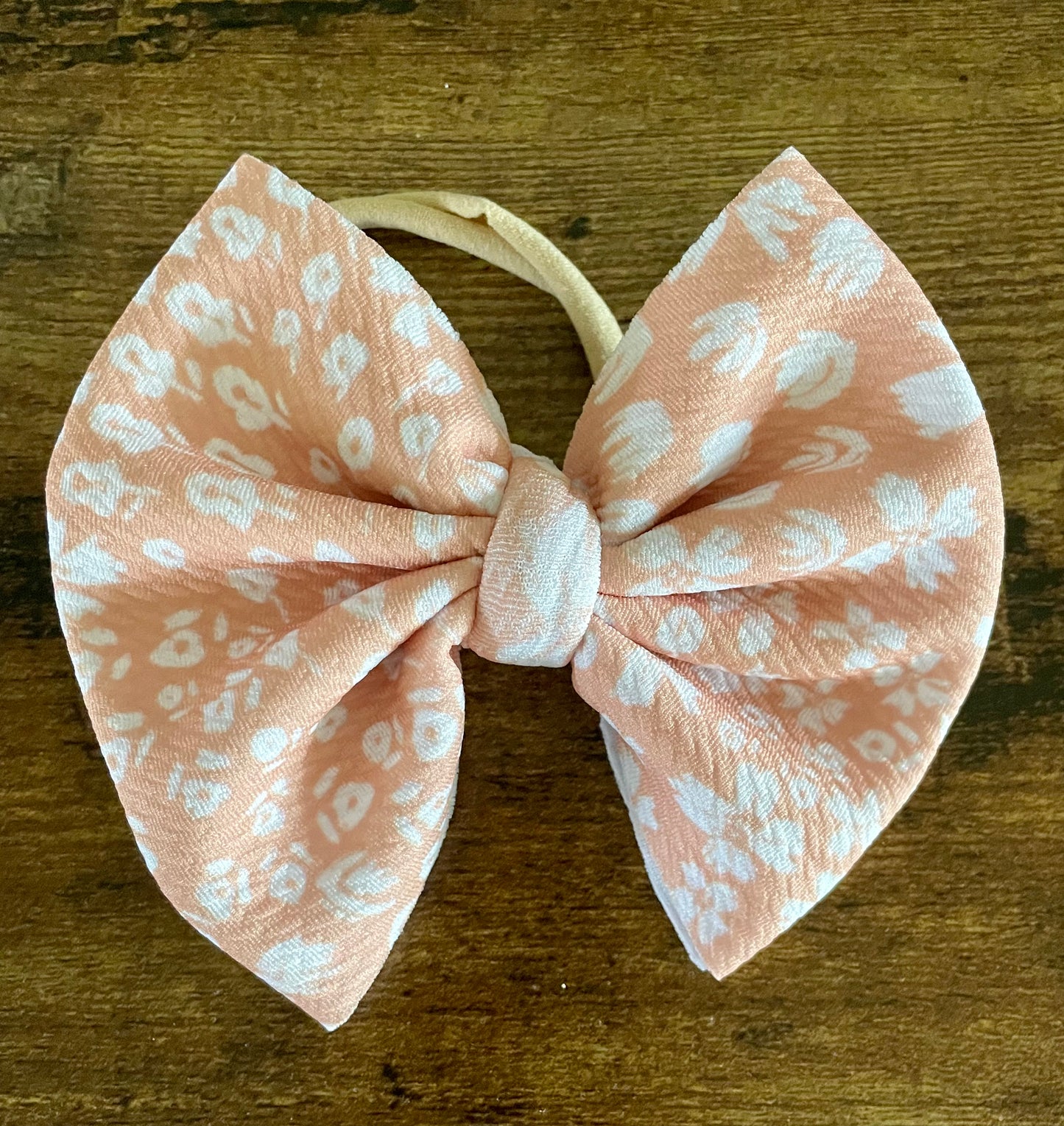 Peach Meadow Big Bow