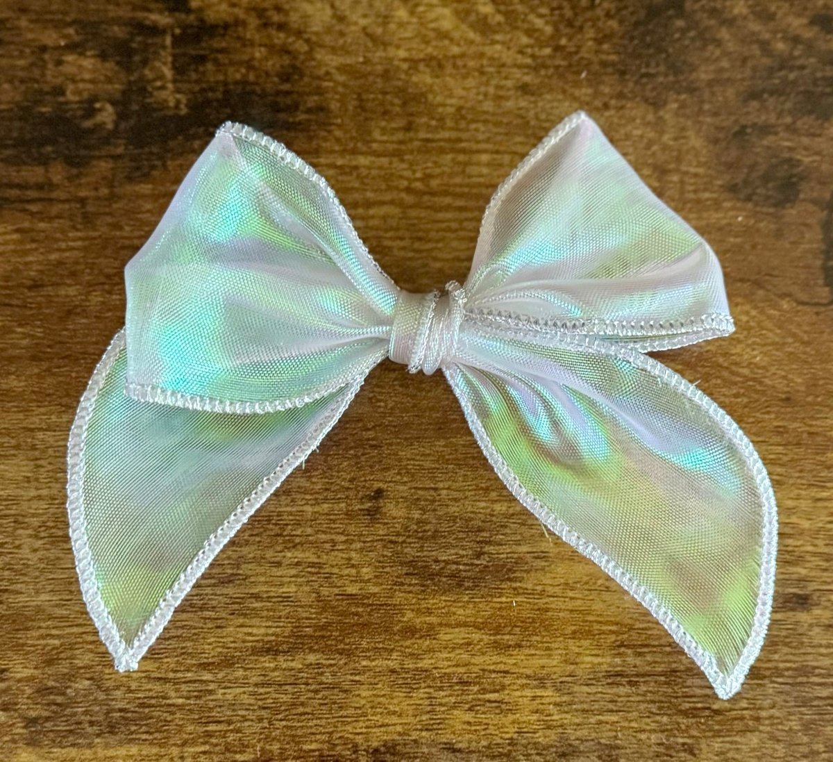 Irridescent Sailor Bow - EmZo BowsSailor bow