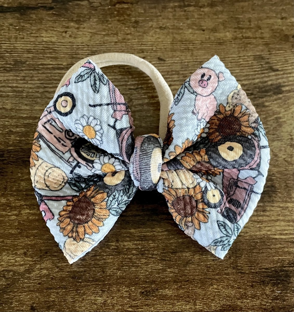 Piggies Bow - EmZo Bowsbow