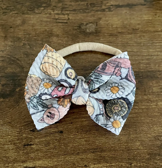 Piggies Newborn Bow - EmZo Bowsnewborn bow