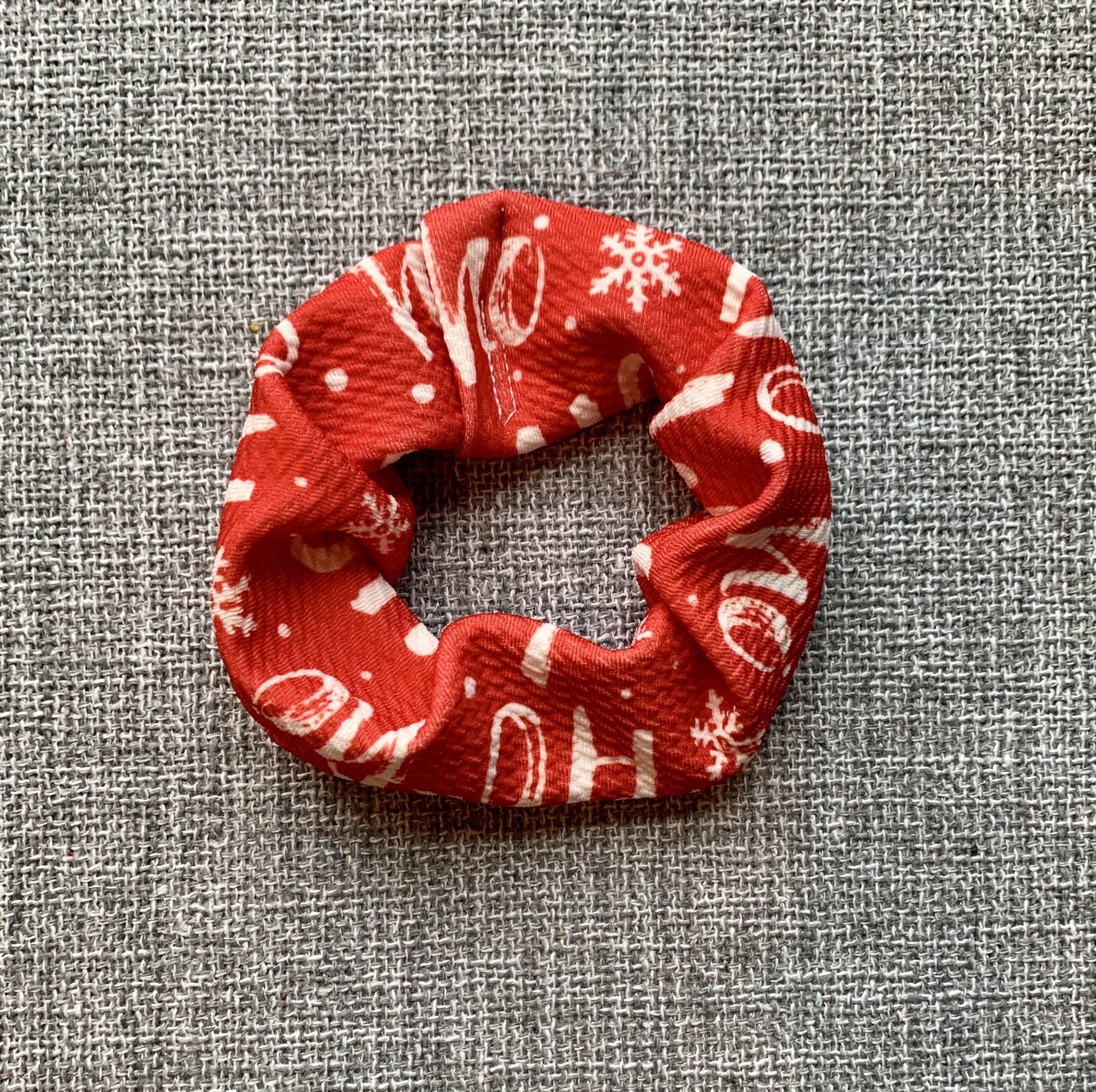 Santa Scrunchy - EmZo Bows