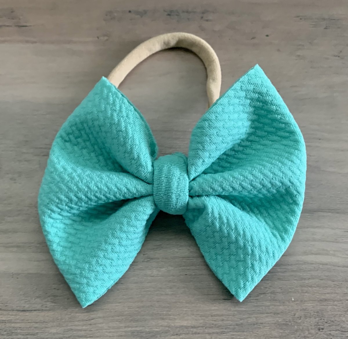 Sea Foam Bow - EmZo Bowsbow