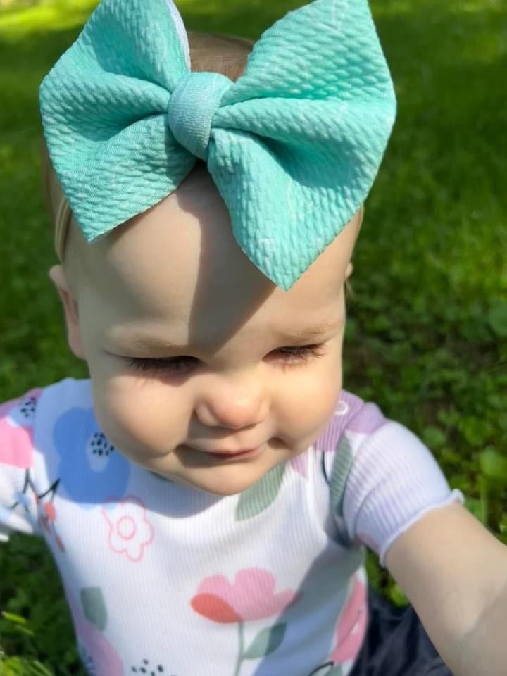 Seafoam Shells Bow - EmZo Bowsbow