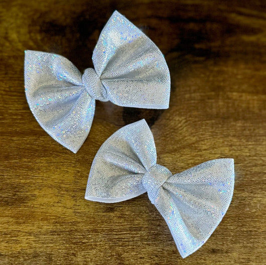 Silver Shimmer Dainty Set - EmZo Bowsdainty