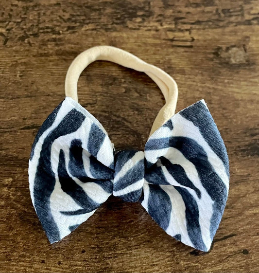 Zebra Newborn Bow - EmZo Bowsnewborn bow